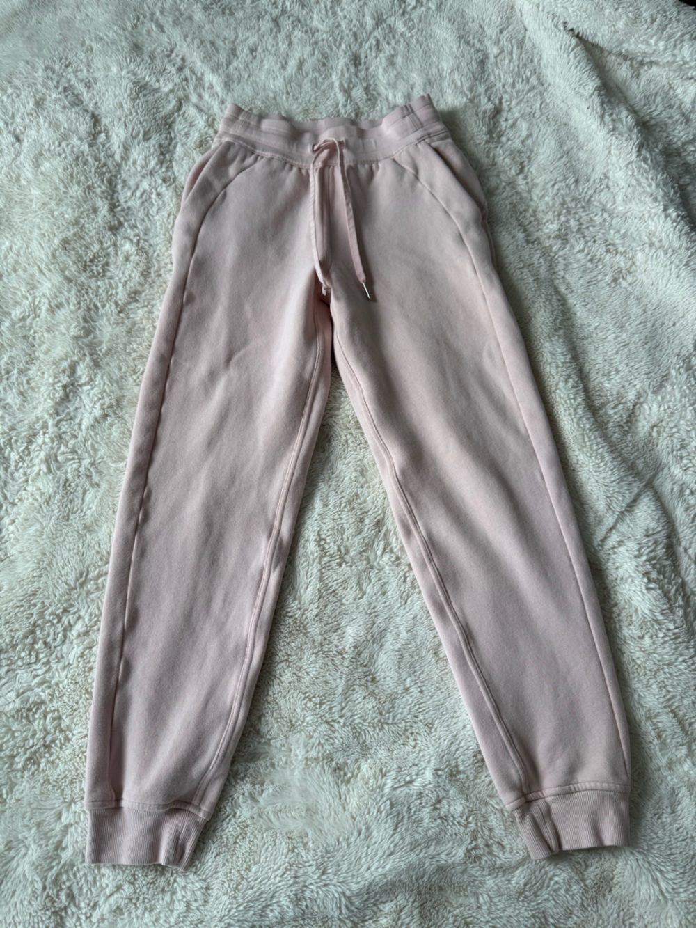 Lululemon Women’s Scuba High-Rise Joggers